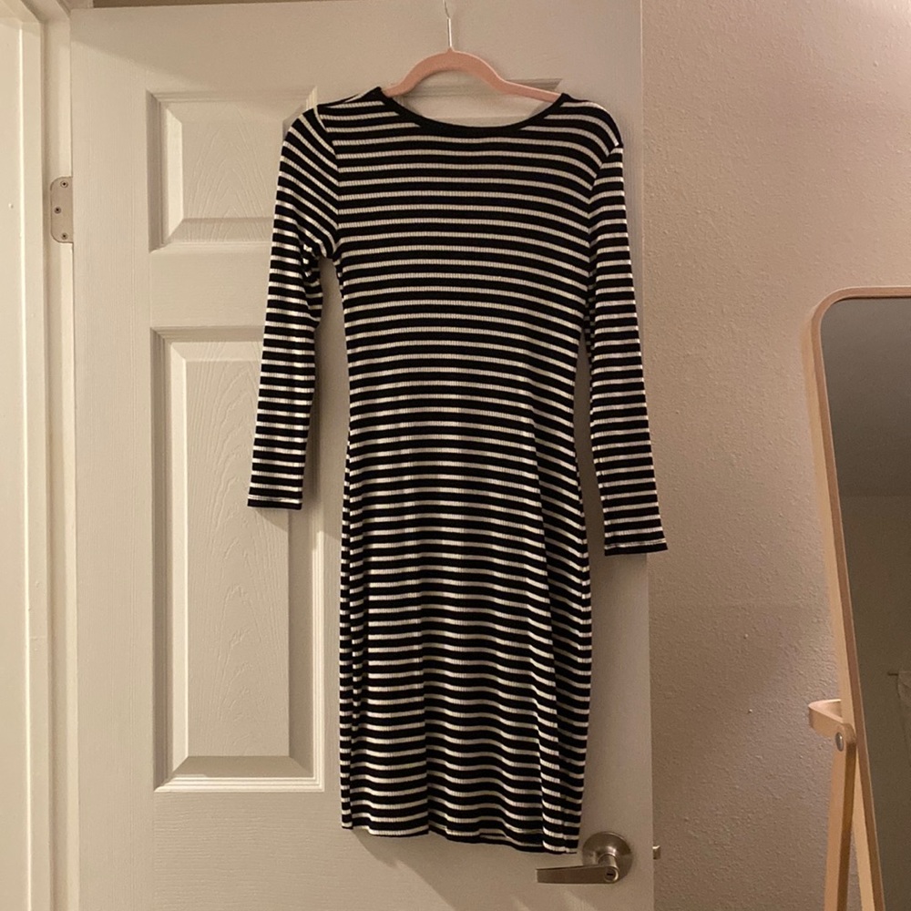 Old Navy xs ribbed midi dress